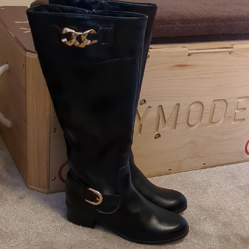 Elegant Karen Scott Black Leather Knee-High Boots